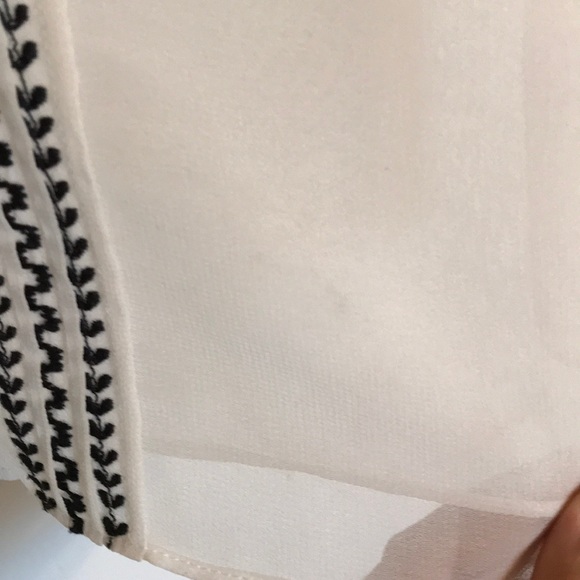 Sheer Sleeveless Button Up Top - Picture 6 of 6